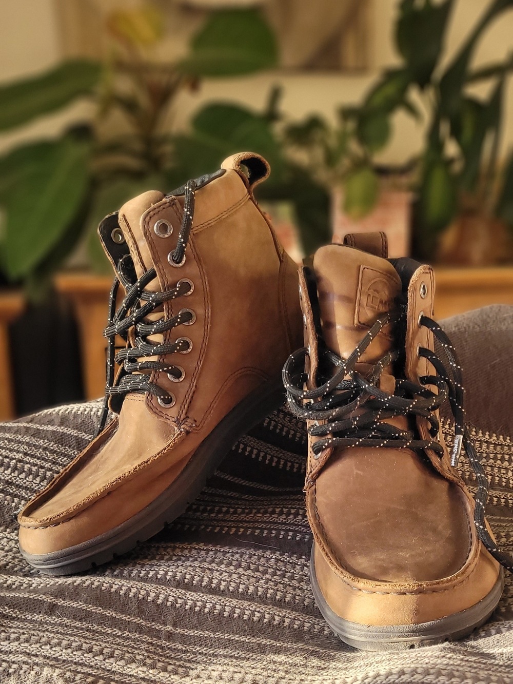 Men's Classic Brown Leather Lace-Up Waterproof Boots with Padded Collar
